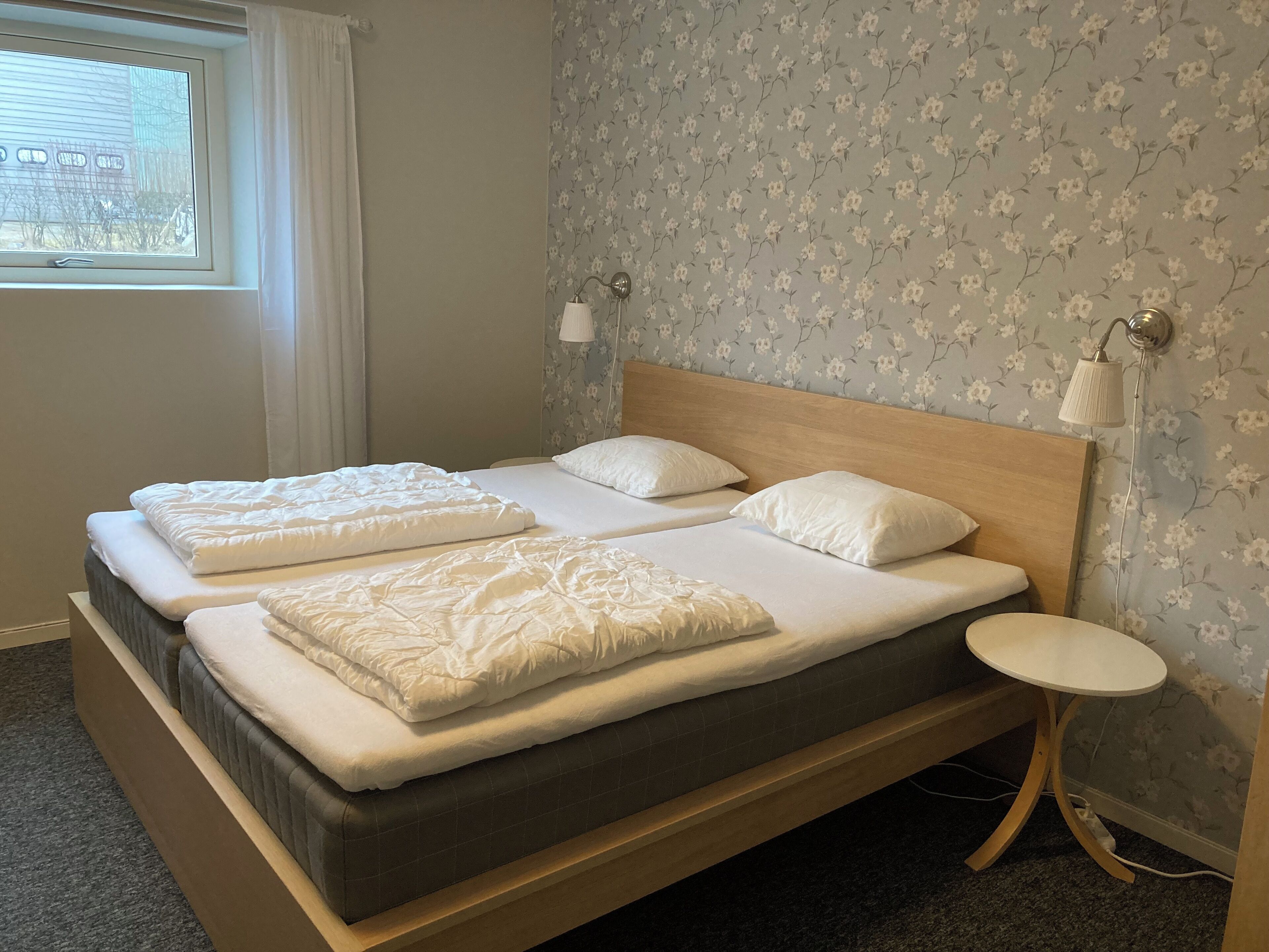 Tweepersoonskamer | Verduisterende gordijnen, gratis wifi, beddengoed