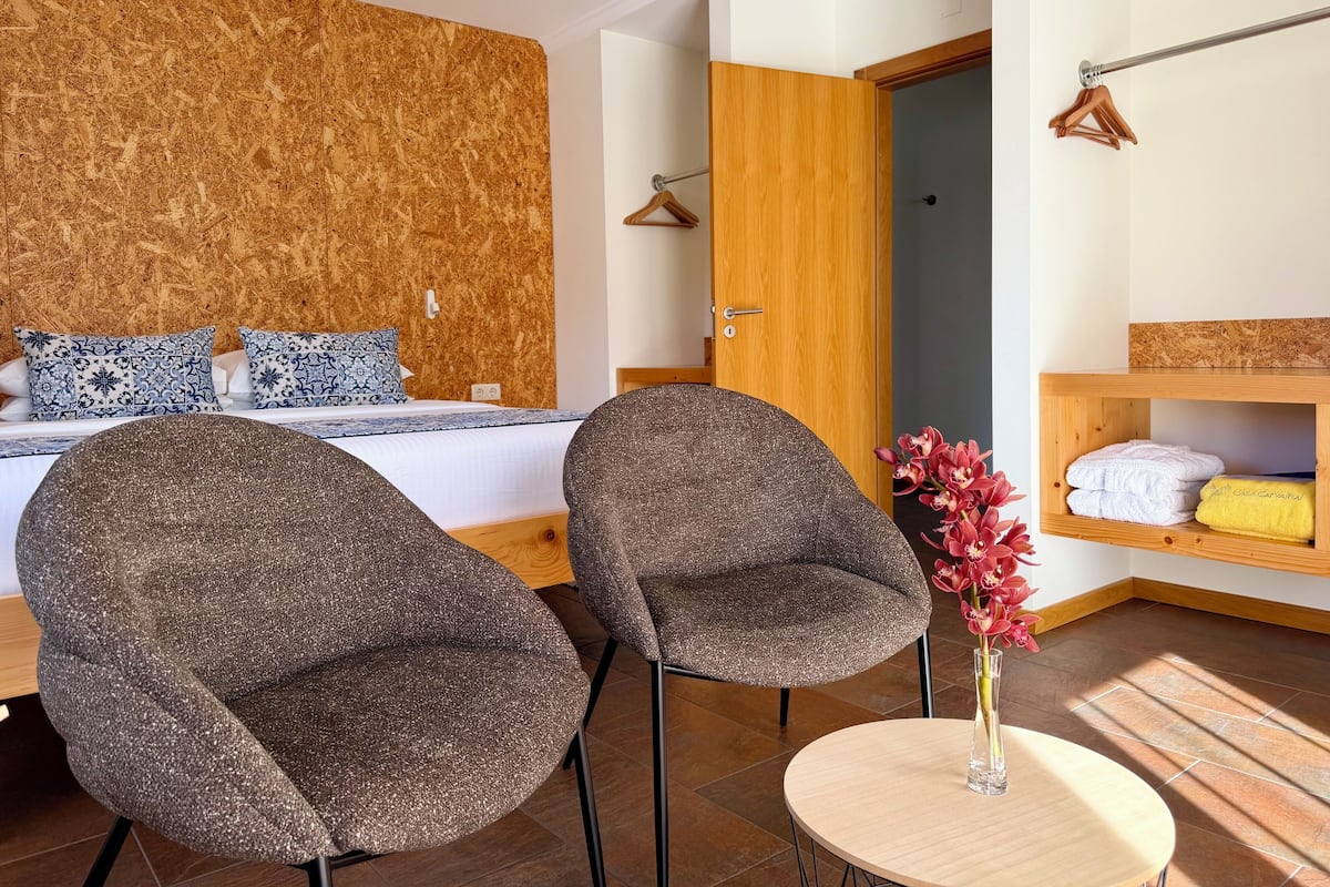 ジュニア スイート | 羽毛の掛け布団、セーフティボックス (室内)、デスク、WiFi (無料)