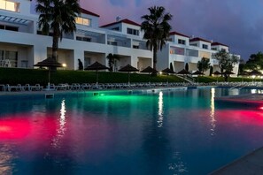 Indoor pool, outdoor pool - Pateo Village Apartments (Albufeira)