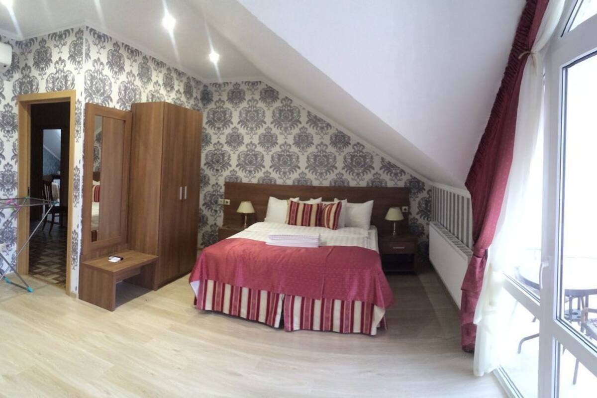 In-room safe, blackout curtains, soundproofing, iron/ironing board