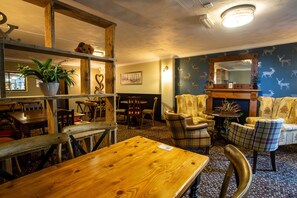 Restaurant - The Windmill Inn (Taunton)