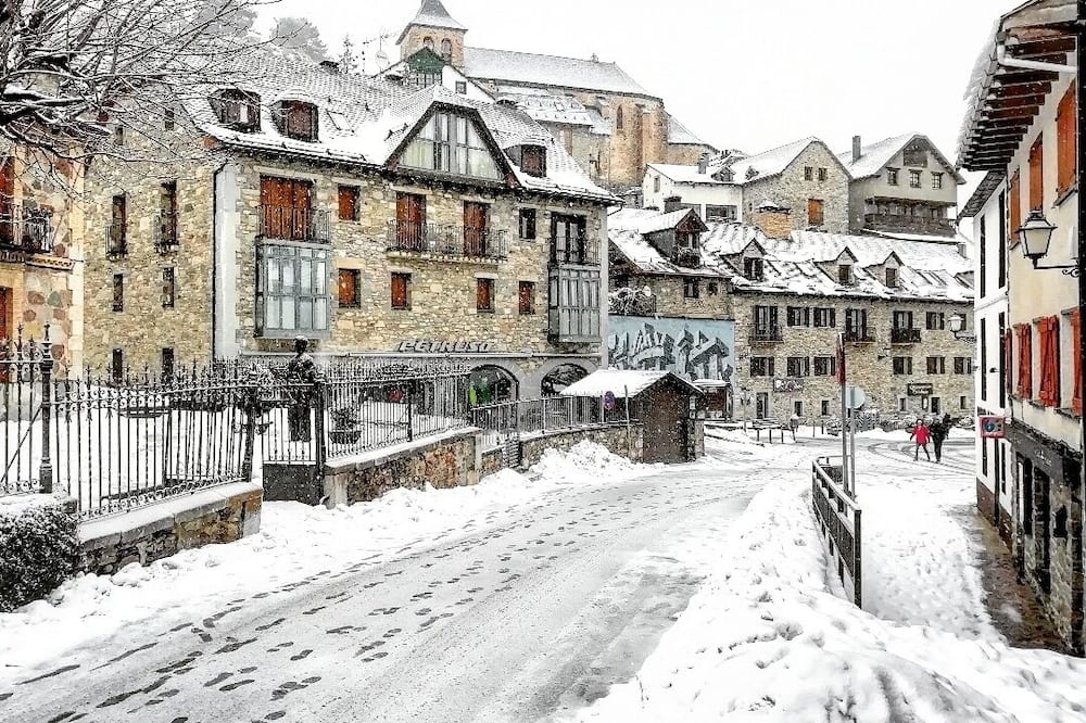 Hotel Valle De Izas
