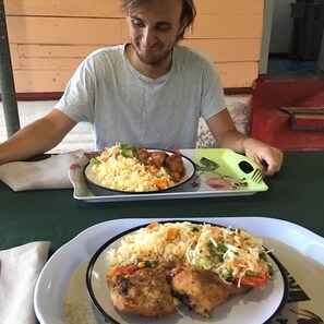 Dining - Jay's Guest House (Penlyne Castle)