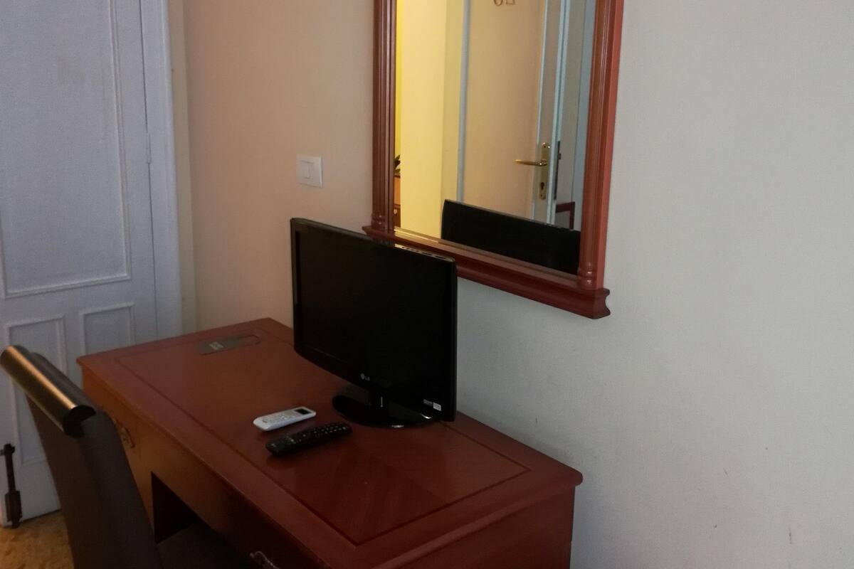 Room amenity