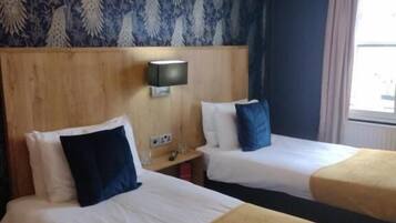 Phòng, có phòng tắm riêng | Truy cập Internet không dây miễn phí, bộ trải giường