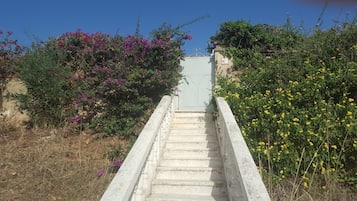 Entrada al alojamiento