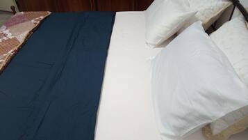 3 soverom, individuelt innredet, skrivebord og wi-fi (inkludert)