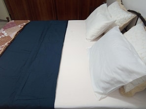 3 chambres, ameublement personnalisé, bureau, Wi-Fi gratuit