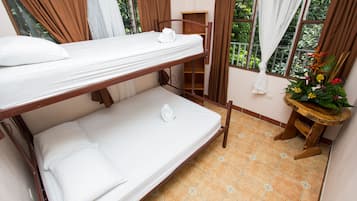 In-room safe, free WiFi, bed sheets