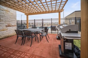 View from property - Wingate by Wyndham Austin North (Austin)