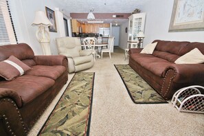 Living area - Sunrise 507 Apartment 2 (New Smyrna Beach)