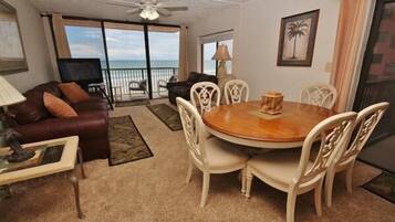 Apartment | In-room dining