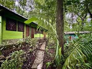 Economy Double Room, Shared Bathroom - Finca Tatin Hotel (Livingston)