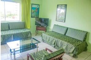 Interior - Green Island Beach 43C - Turtle Tower (Ocho Rios)