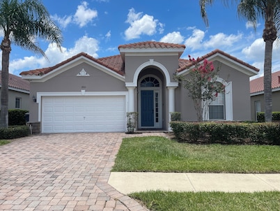 Davenport Vacation Homes by Shine FM