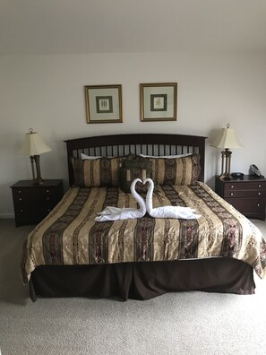 House, Multiple Beds, Private Pool (Tinklers Rest) | Individually decorated, individually furnished, iron/ironing board