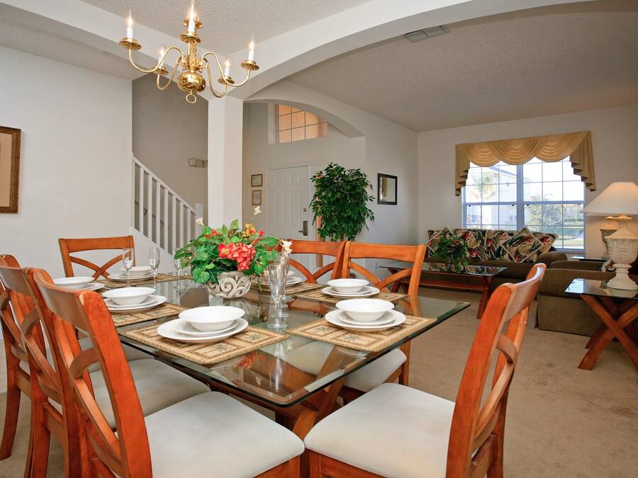 Luxury House, 6 Bedrooms, Lake View | In-room dining