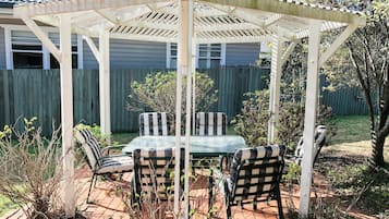 2 Bedroom Villa | Terrace/patio