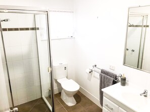 2 Bedroom Villa | Bathroom