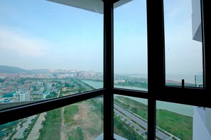 Interior - THe place is no longer available. (Ha long)