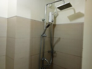 Towels - Wind Residences T4 Unit 2106 by SMCo (Tagaytay)