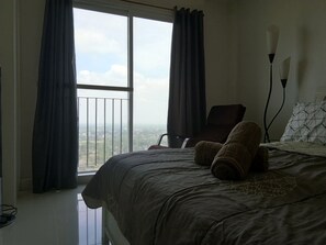 1 bedroom, Internet, bed sheets, wheelchair access - Wind Residences T4 Unit 2106 by SMCo (Tagaytay)