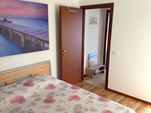 1 bedroom, iron/ironing board, bed sheets