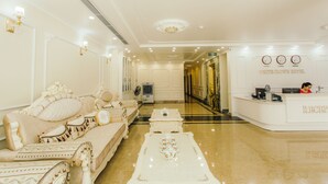Unclassified image, 5 of 47, button - White Crown Hotel (Bai Chay)