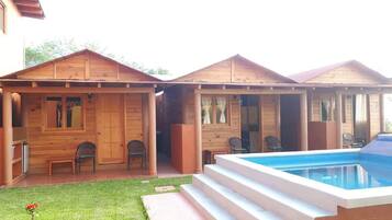 Cabaña Confort, 1 cama King size, cocineta | Vista al patio