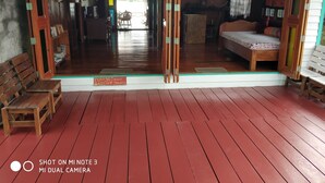 WiFi (free), bed sheets - Bangbao Paradise Homestay (Ko Chang)