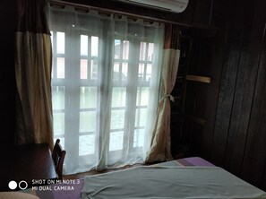 Free WiFi, bed sheets - Bangbao Paradise Homestay (Ko Chang)