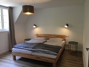 House, 5 Bedrooms, Terrace, Garden Area