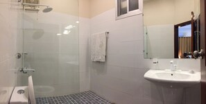 Bathroom - Star Guest House (Karachi)