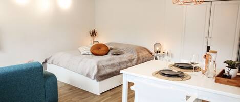 Wifi gratis y ropa de cama