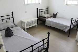 3 bedrooms, iron/ironing board, Internet, bed sheets - Villa Sol, luxury fully equipped villa with wifi, a short distance from the sea (Kralendijk)