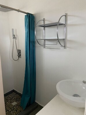 Shower, hair dryer, towels - Villa Sol, luxury fully equipped villa with wifi, a short distance from the sea (Kralendijk)