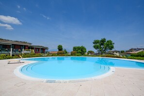 Outdoor pool - Desenzanoloft Butterfly and Pools (Desenzano del Garda)