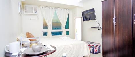 Studio | Iron/ironing board, free WiFi, bed sheets, wheelchair access