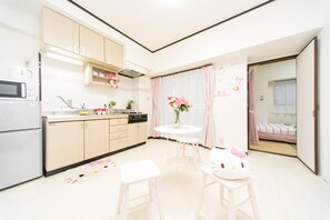 In-room dining - Universal Room (Osaka)