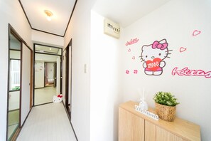 Hallway - Universal Room (Osaka)