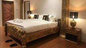 Suite (Manisandar / Thumbula)