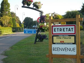 Property grounds - Normandy Getaway, goat 8 km from Etretat, Nature Beaches, gastronomy, dog (Villainville)