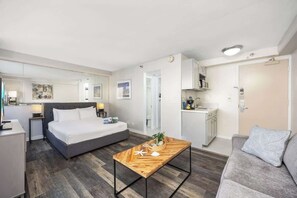 2 多间卧室、熨斗/熨衣板、免费 WiFi、床单