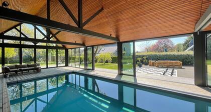 A charming old farm, close the sea