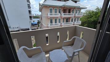 Signature-Doppel- oder -Zweibettzimmer | Blick vom Balkon