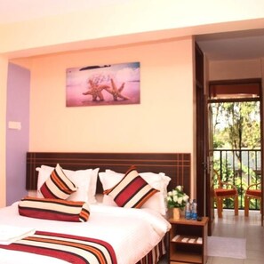 In-room safe, desk, iron/ironing board, free WiFi