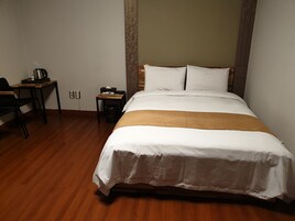 Cortinas blackout, sistema de insonorización y wifi gratis 