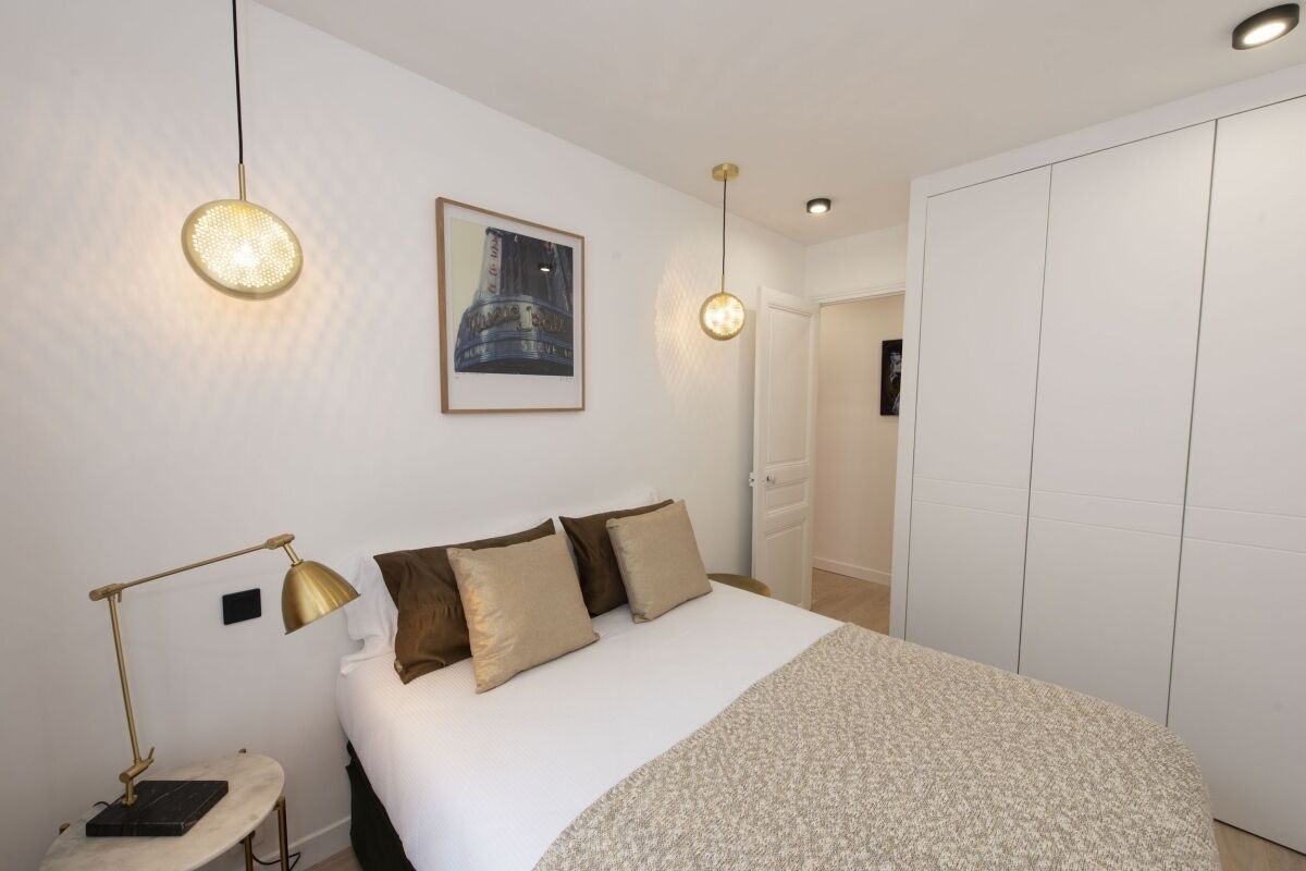 3 多间卧室、客房内保险箱、熨斗/熨衣板、免费 WiFi