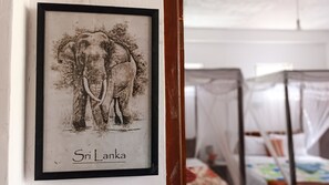 고급 침구, 메모리폼 침대, 각각 다른 스타일의 인테리어, 각각 다르게 가구 비치