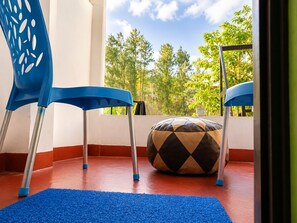 Habitación Confort doble, balcón, vistas a la montaña | Ropa de cama de alta calidad y colchones viscoelásticos
